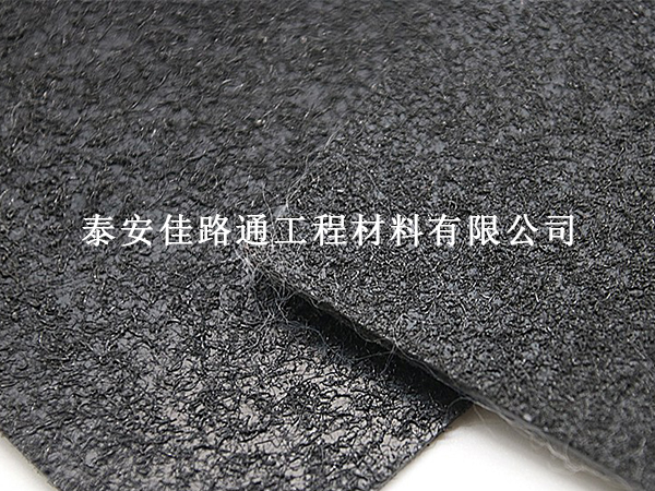 糙面土工膜斜坡防滑技巧：穩(wěn)固工程，安全先行
